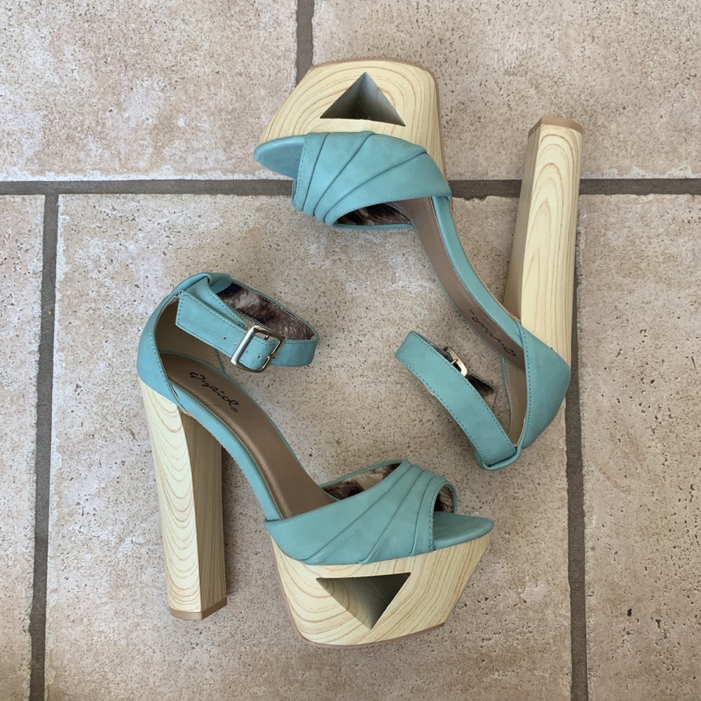 Turquoise Platform Heels - Picture 3 of 4